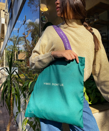 Vibes Tote Teal