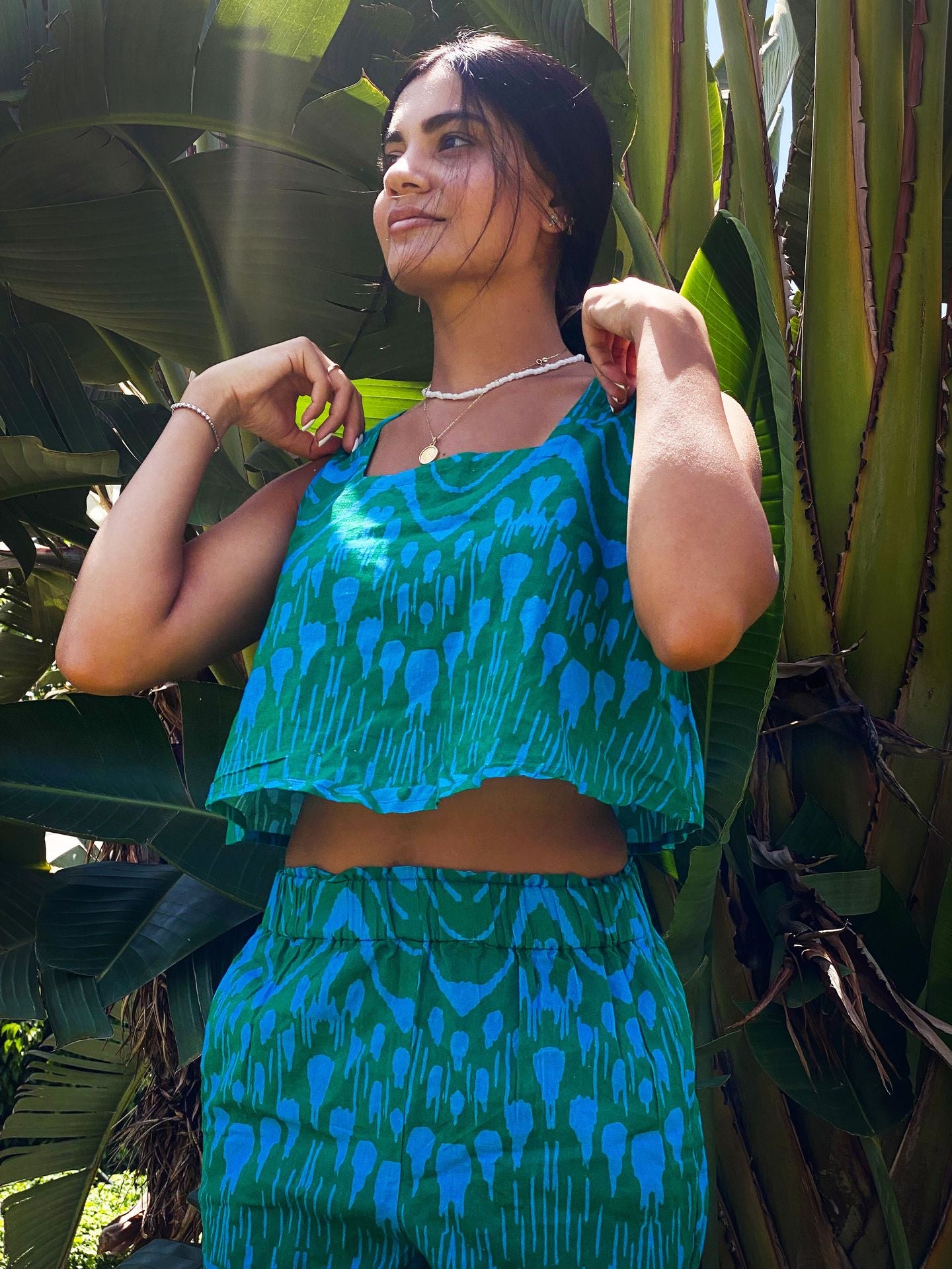 Conjunto de linho Ikat em verde x azul