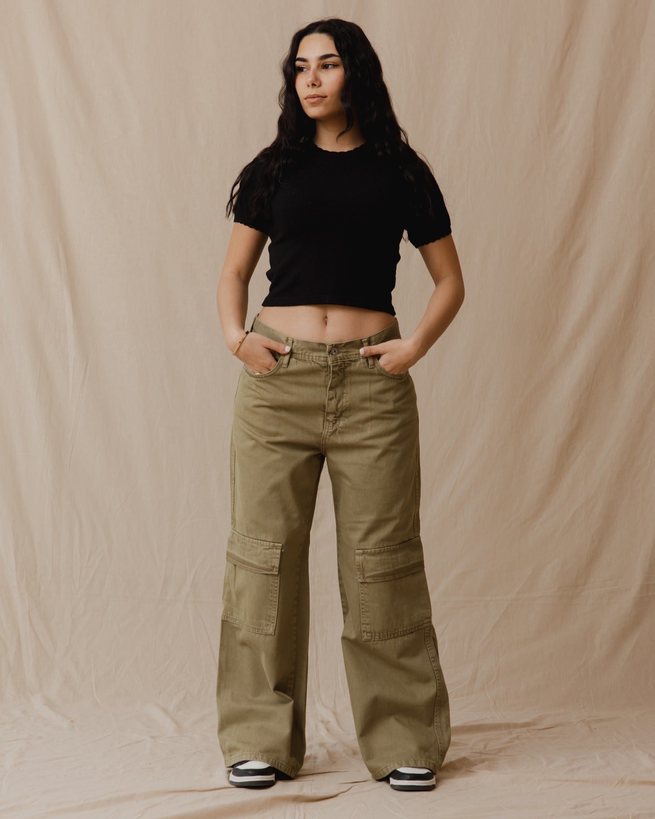 Pantalon cargo délavé en olive