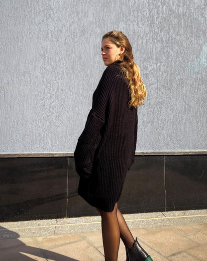 Pullover oversize a collo alto Nero