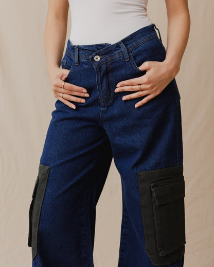 Pantalon en denim à poches cargo