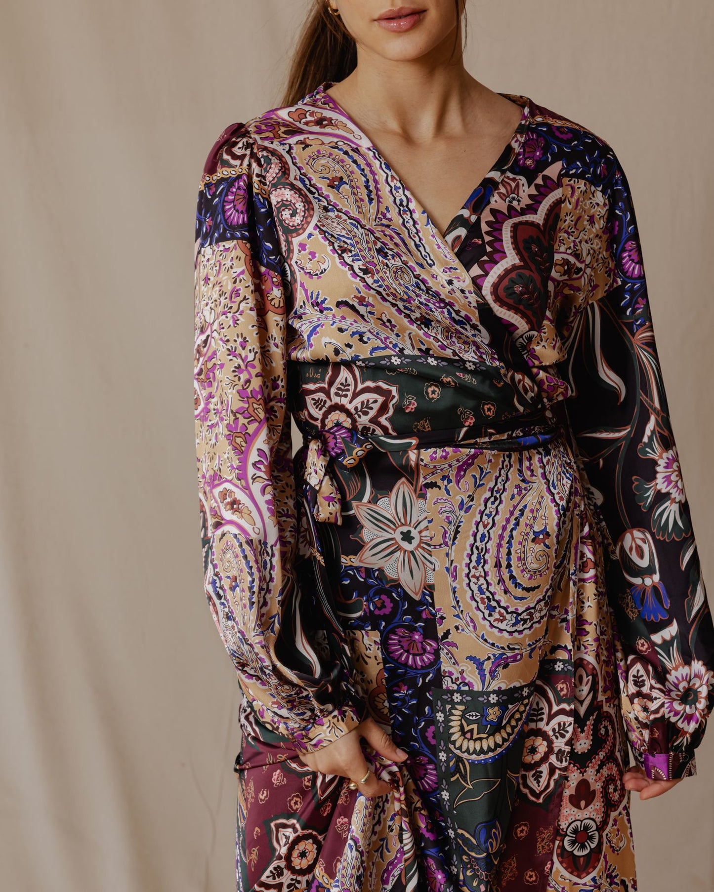 Patchwork Floral Wrap Robe Foncé