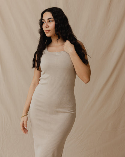 Vestido Minimal De Canalé Beige