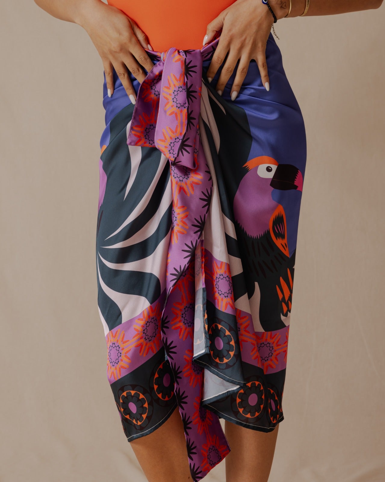 Sarong Toucan besado por el sol