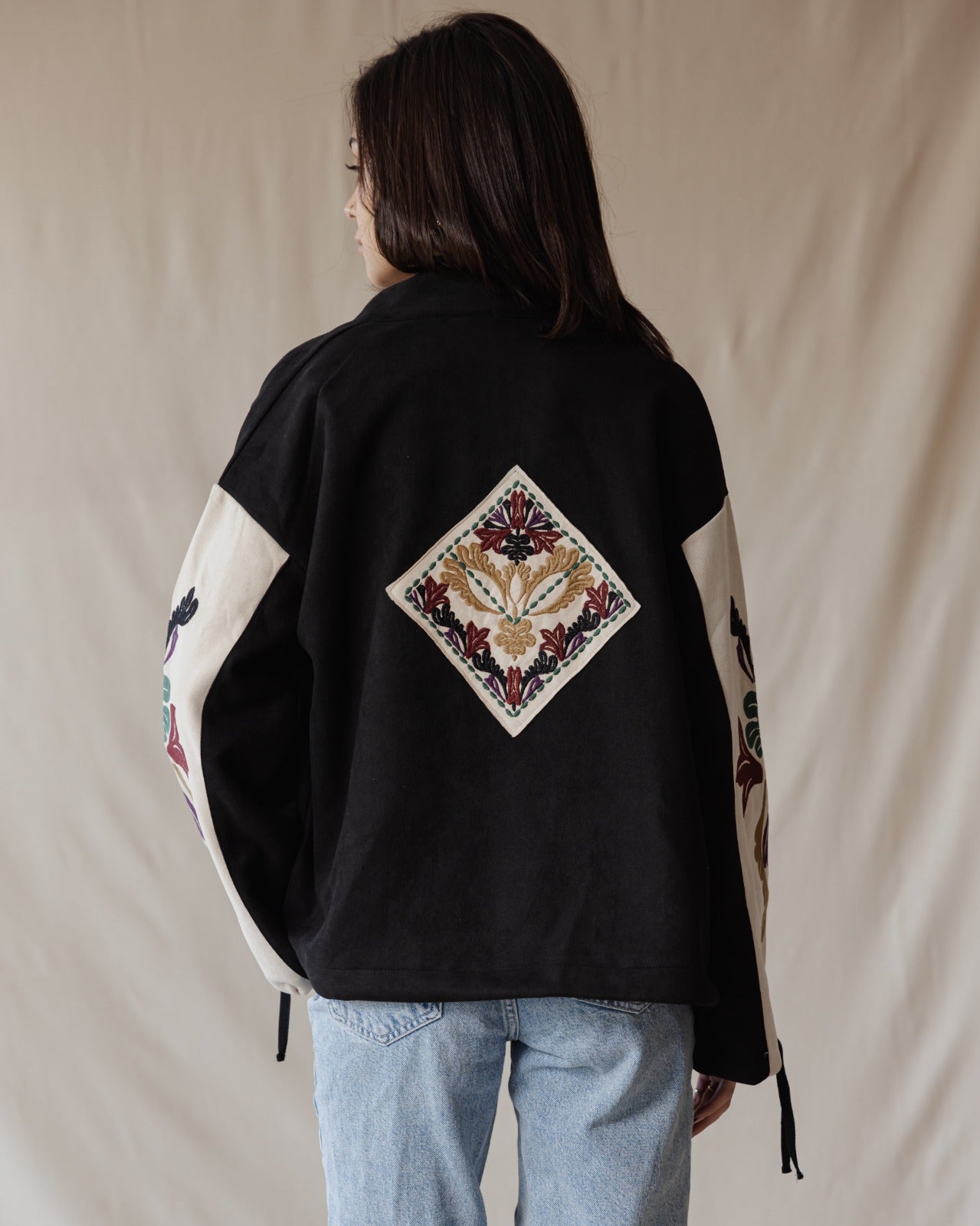 Shiraz Bloom Jacket In Black