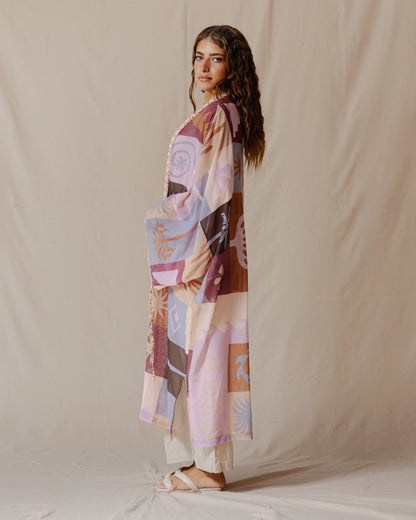 Yukata Kimono in nackten Farben