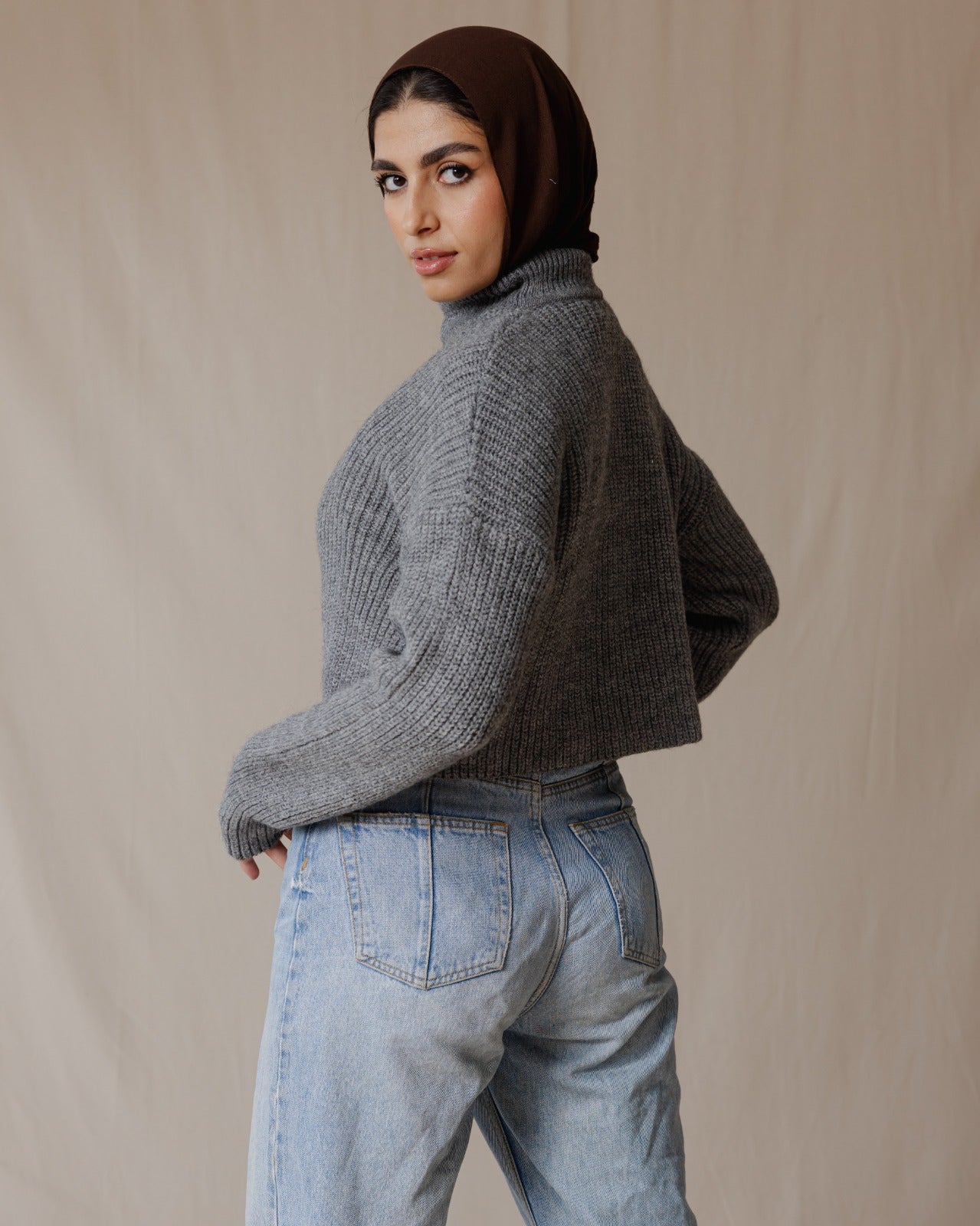 High Neck Cropped Pullover Grey