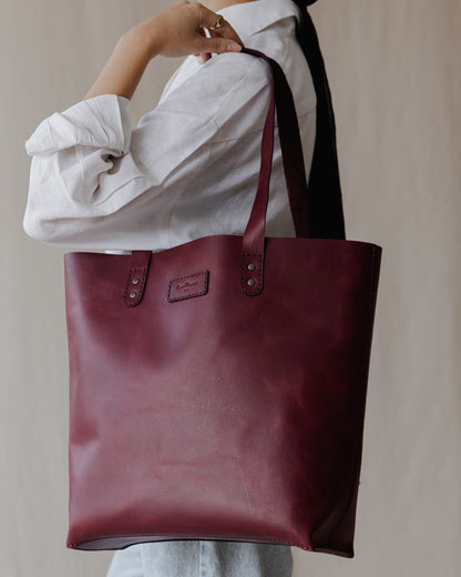 The Classic Genuine Tote Burgundy