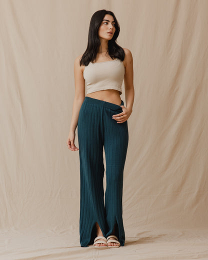 Knitted Pants With A Slit Teal