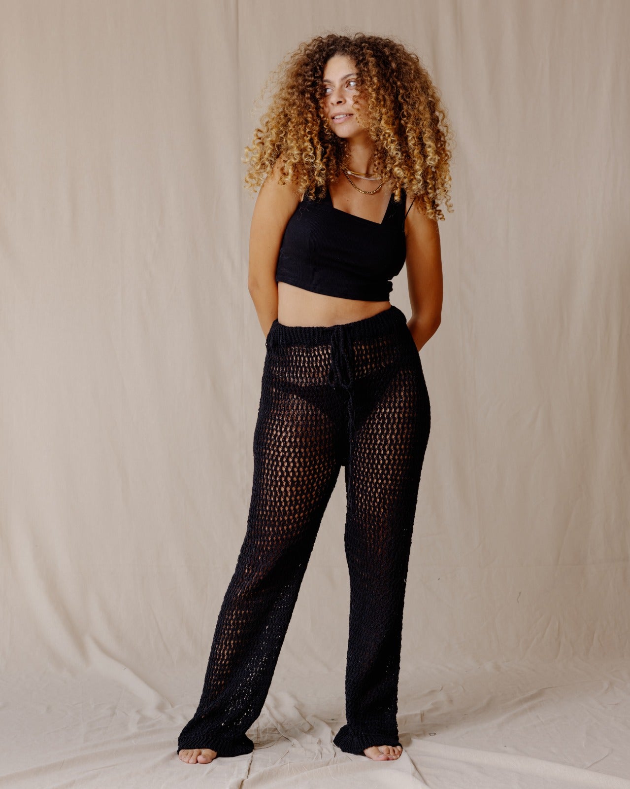 Pantalones crochet hechos a mano negro