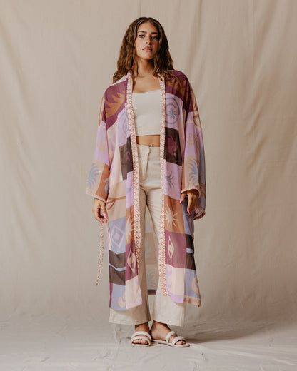 Yukata Kimono in nackten Farben