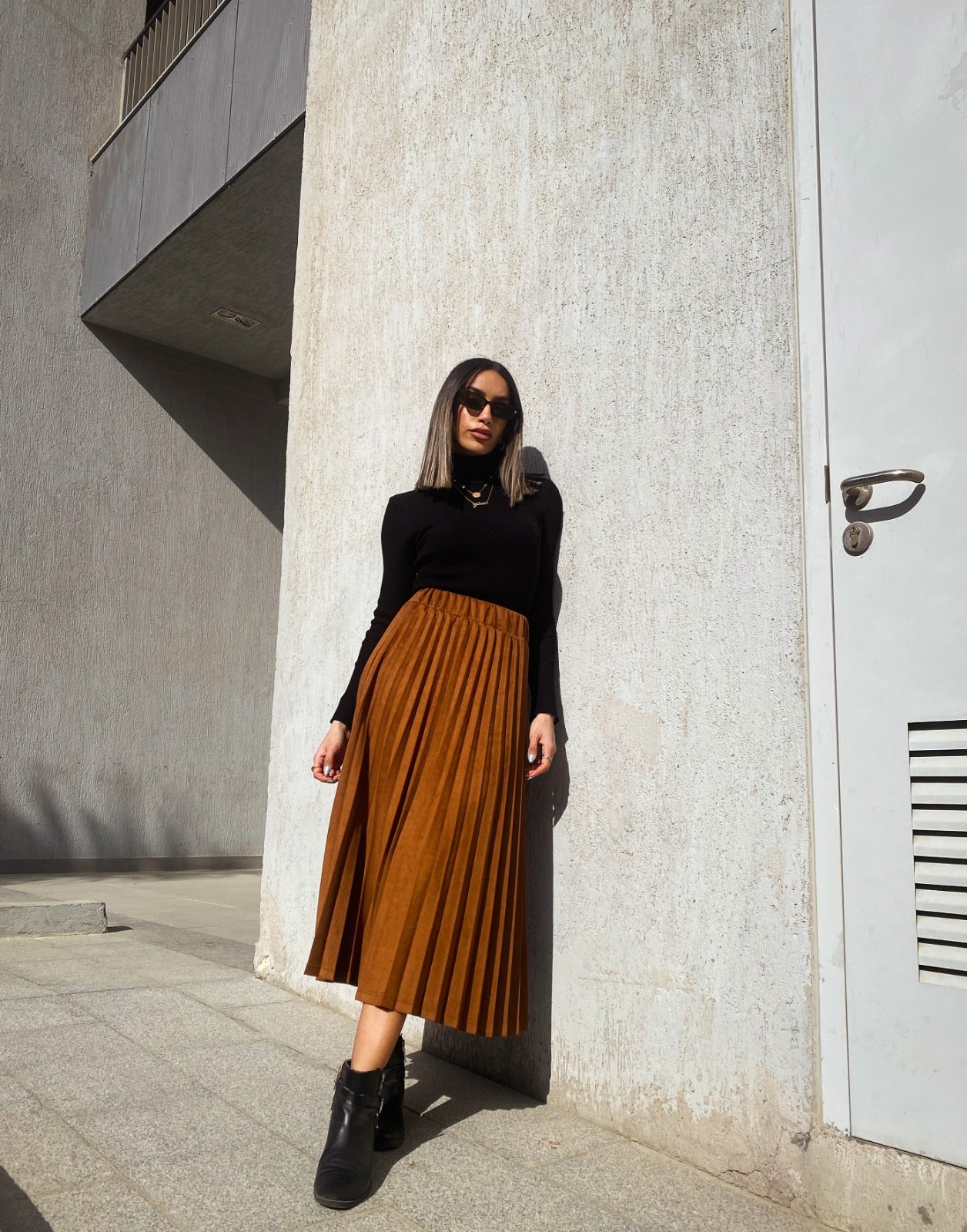 Havane Pleated Midi Skirt