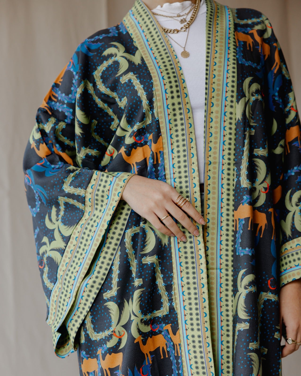 Camel Maze Kimono Black X Navy