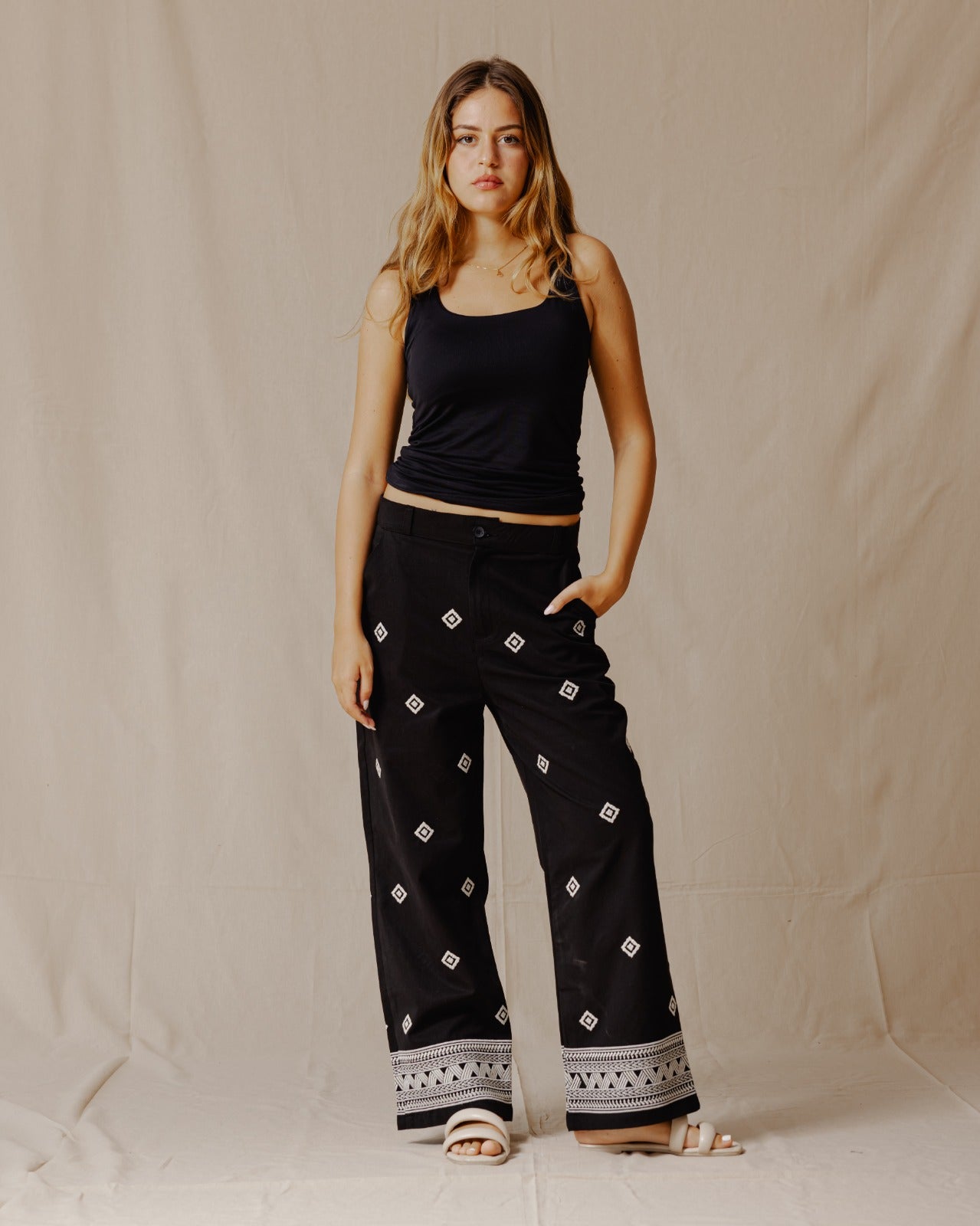 Ethnic Embroidered Pants Black