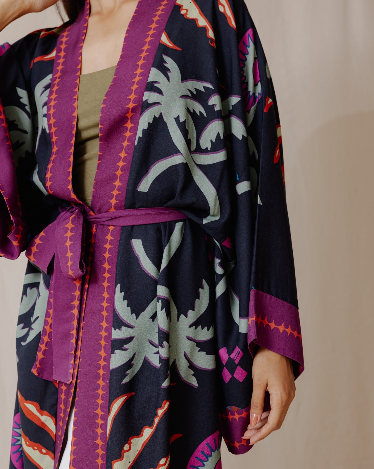 Island Dreams Kimono Invernal Azul Marino