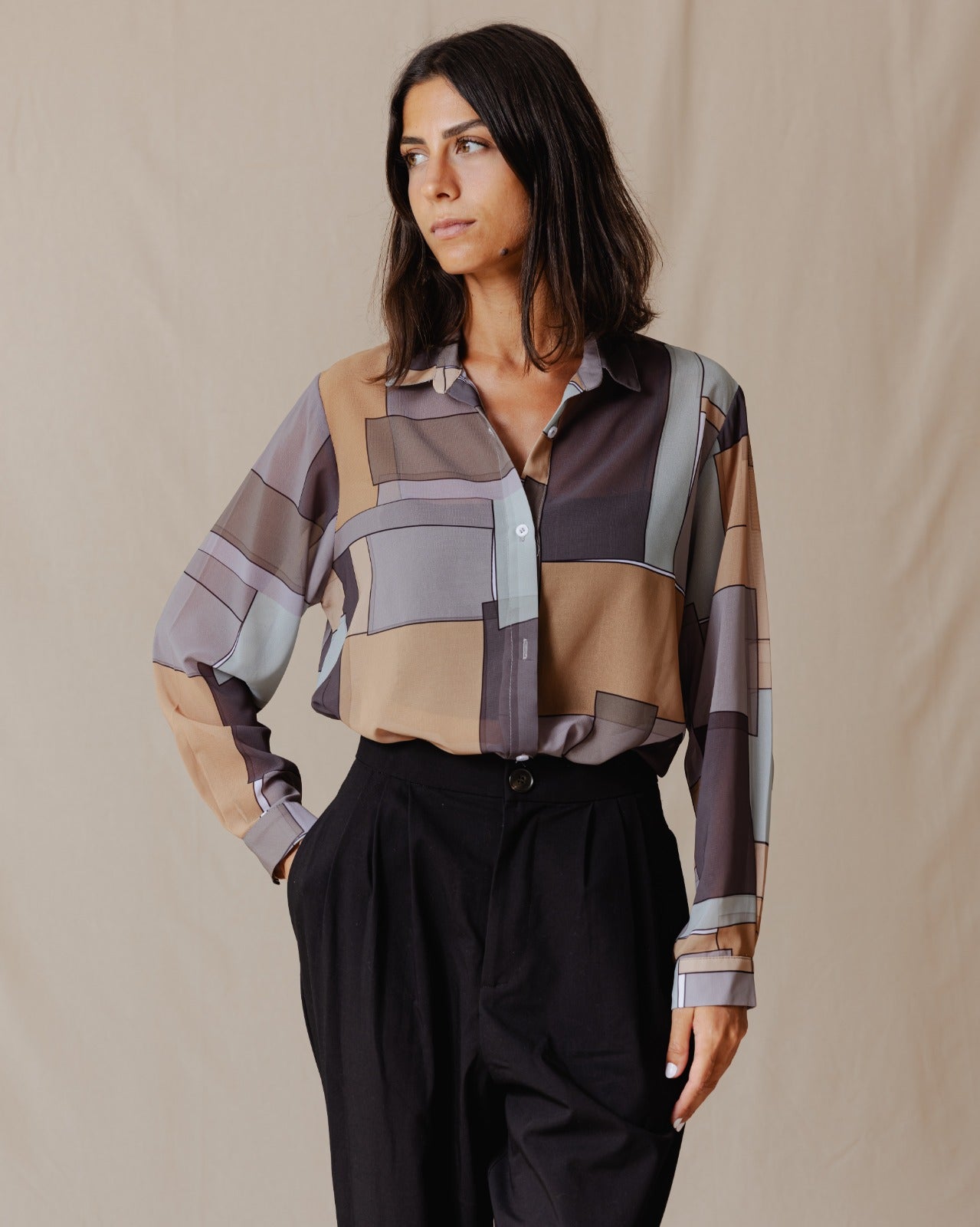 Camicia in chiffon patchwork in tonalità marroni