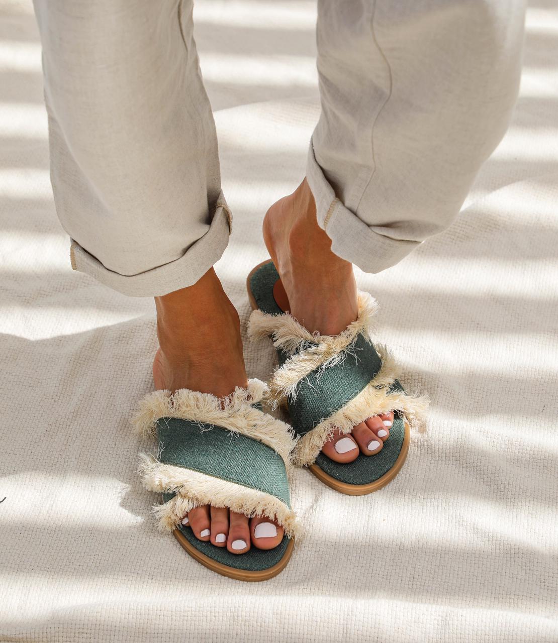 Criss Cross Slides Teal mit Fransen