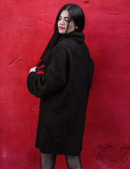 Pullover oversize a collo alto Nero