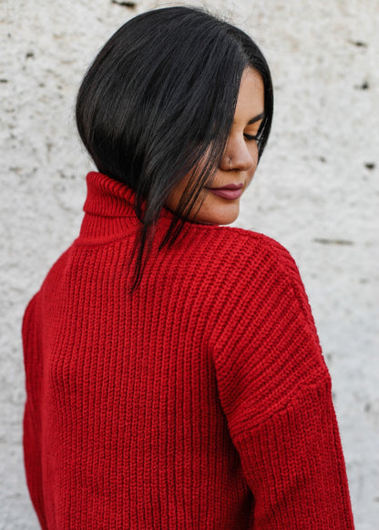 Hoher Hals geschnittter Pullover Rot