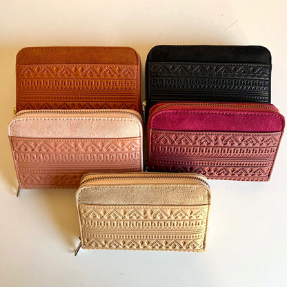 Cartera Boho Grabada Burdeos