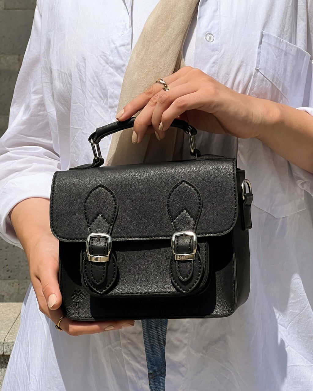 Schwarze Mini-Satchel