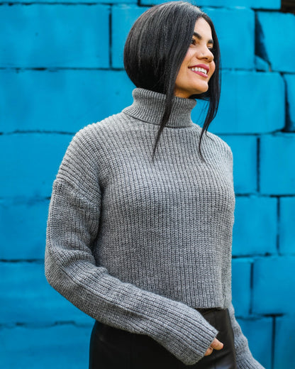 High Neck Cropped Pullover Cinzento